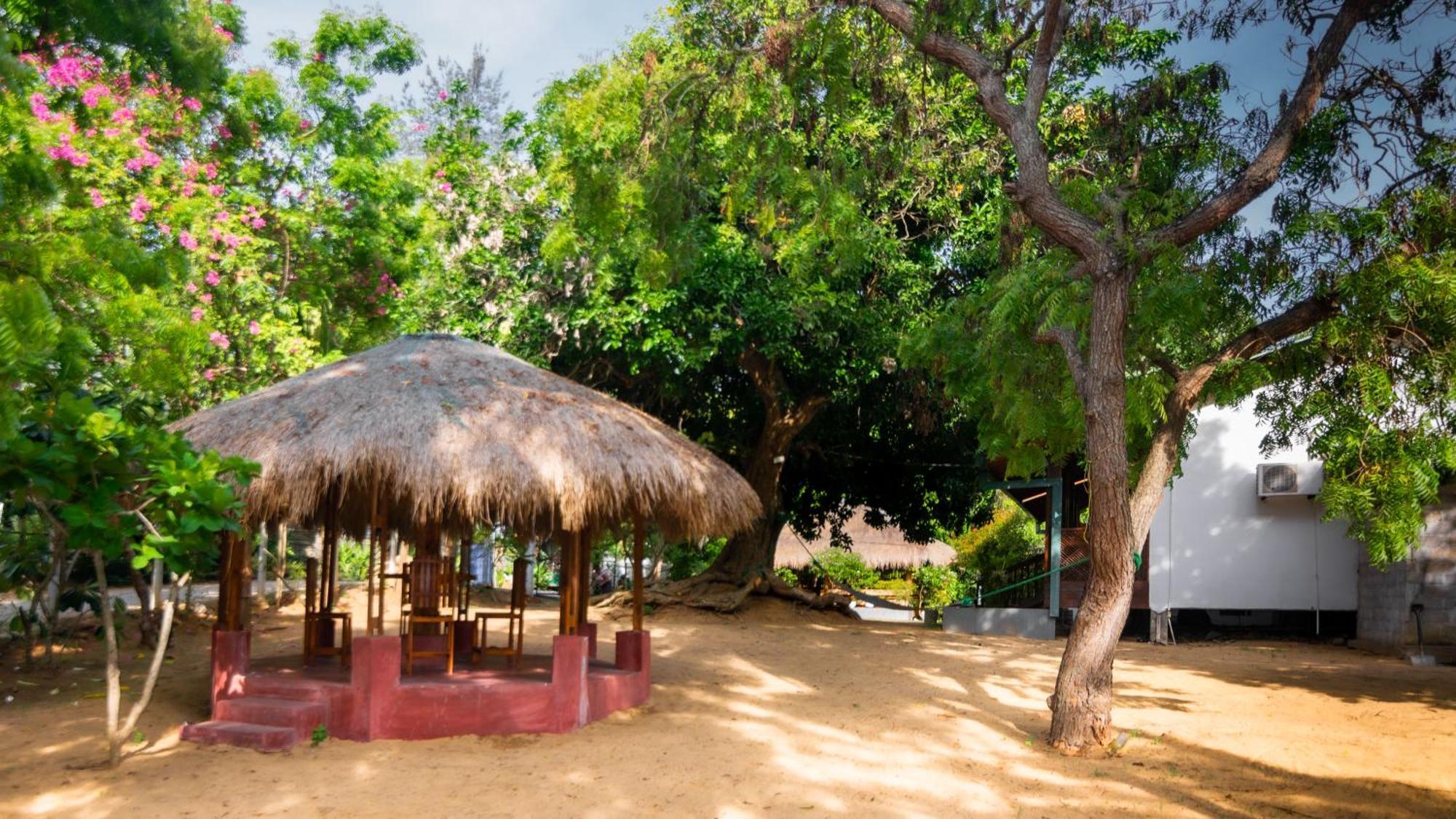 Arugambay Coco Bay Otel Arugam Bay Dış mekan fotoğraf
